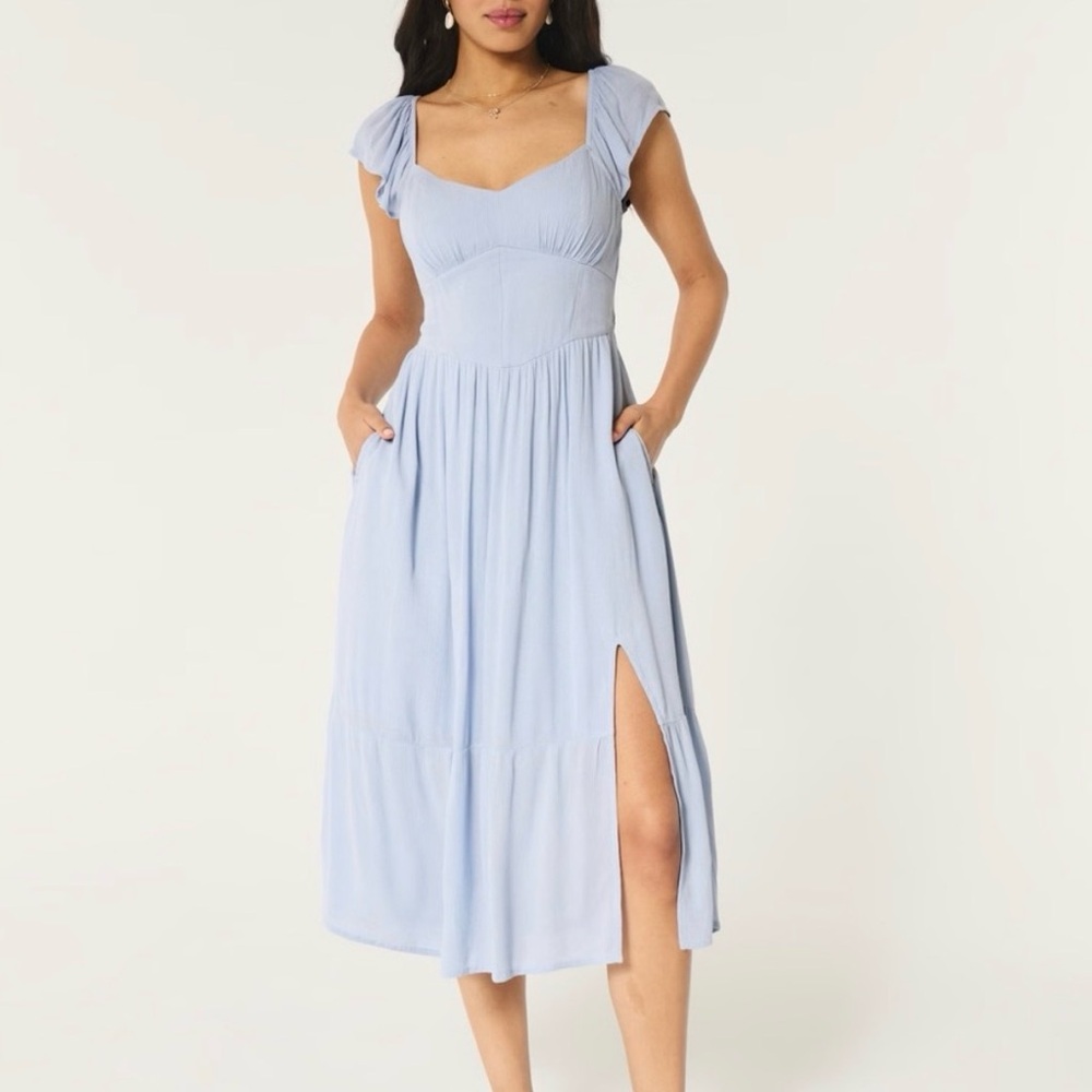 Elegant Light Blue Midi Dress
